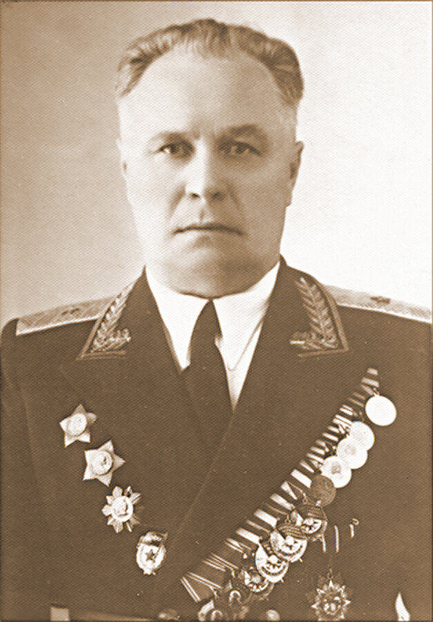 Гладышев_постарше.jpg