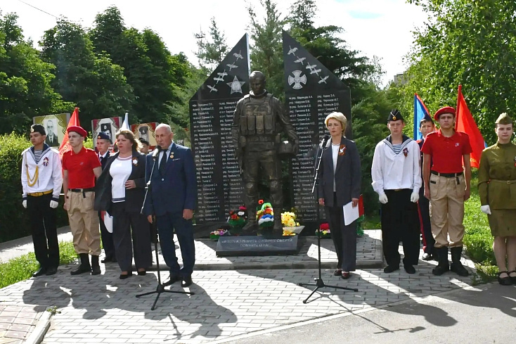 В поселке Степное имена земляков занесли на мемориал